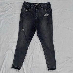 Universal Thread jeans